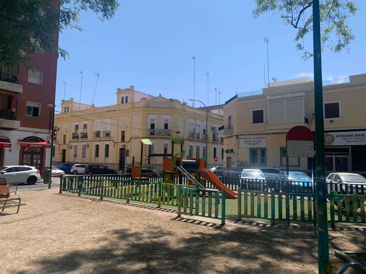 Apartamento La Casita De La Puerta De Carmona Sevilla Exterior foto